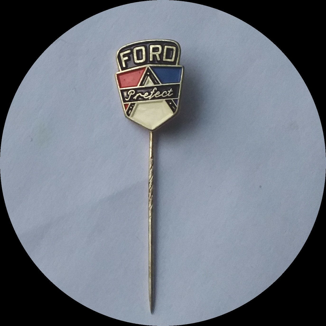 FORD PREFECT speldje, Ophalen of Verzenden, Zo goed als nieuw, Transport, Speldje of Pin