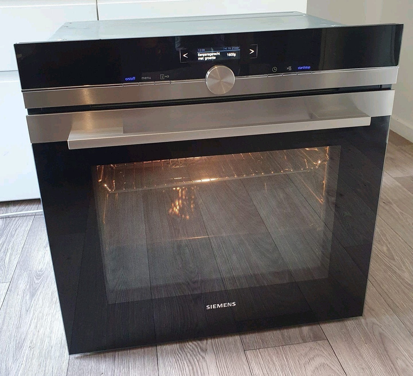 Luxe Siemens IQ700 oven met zelfreinigingsfunctie, Witgoed en Apparatuur, Ophalen, Hete lucht, 60 cm of meer, Siemens