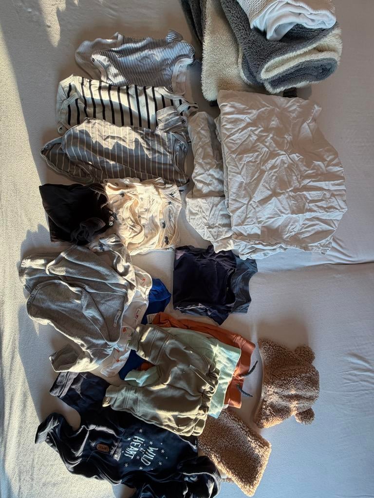 Groot babykleding pakket: rompers, broekjes, dekens, lakens, Ophalen of Verzenden, Gebruikt, Jongetje of Meisje