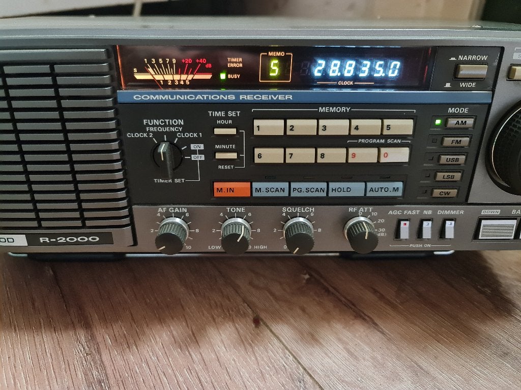 KENWOOD R-2000 MET DE EXTRA OPTIE VAN DE VC-10 VHF Converter, Ophalen, Zo goed als nieuw, Ontvanger