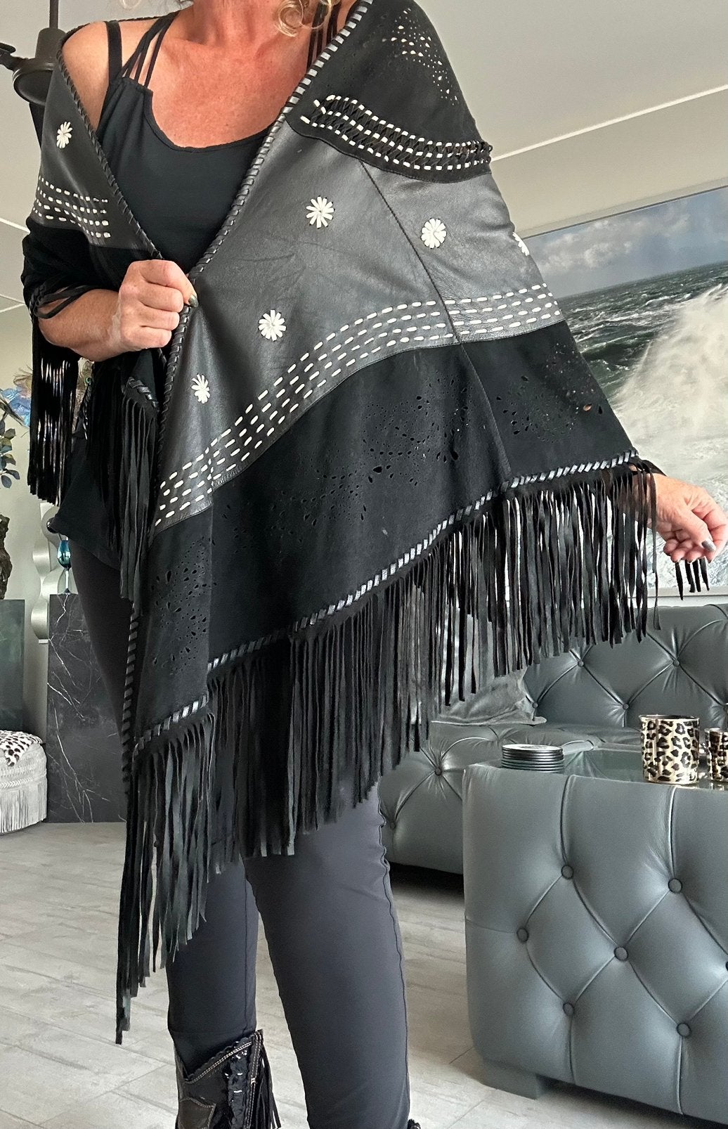 Poncho met franje  , leer / suede , zwart , one size, Ophalen of Verzenden, Nieuw, Maat 42/44 (L), Zwart
