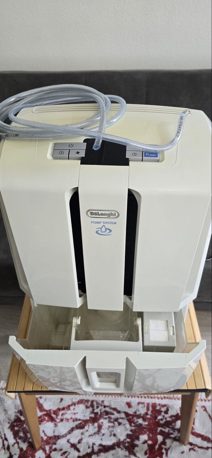 DeLonghi DD30P met Pompsysteem 30litre/dag, Ophalen, Zo goed als nieuw, Luchtontvochter