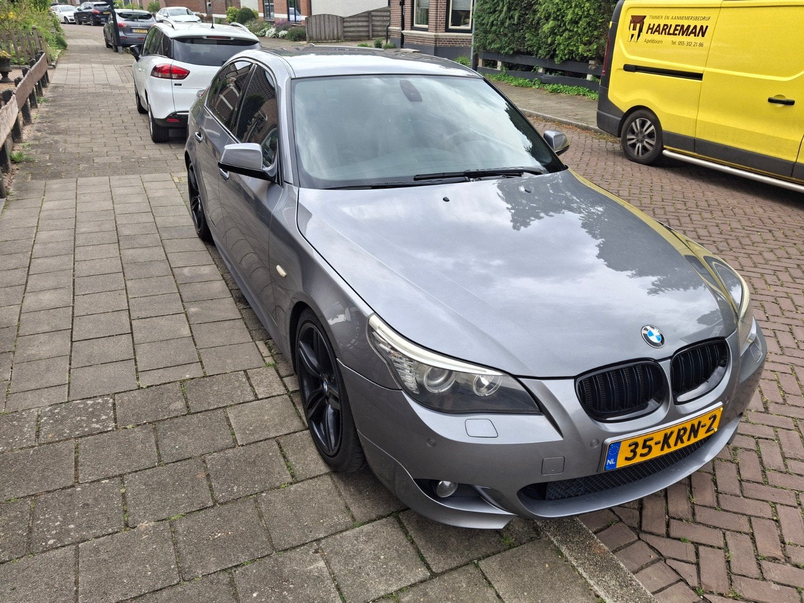 BMW 5-Serie 2.0 520I AUT 2010 Grijs. M uitgevoerd., Auto's, Automaat, Achterwielaandrijving, 4 cilinders, 1465 kg