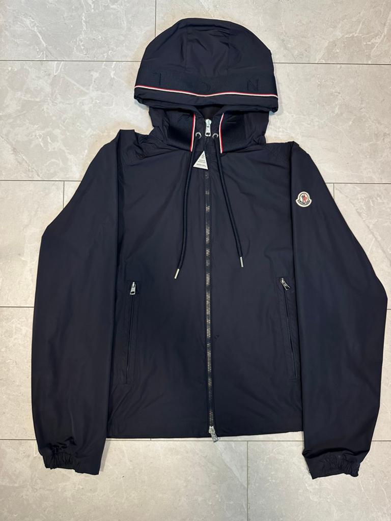 Moncler Mira windbreaker light jacket authentic, Ophalen of Verzenden, Zo goed als nieuw, Maat 52/54 (L), Blauw