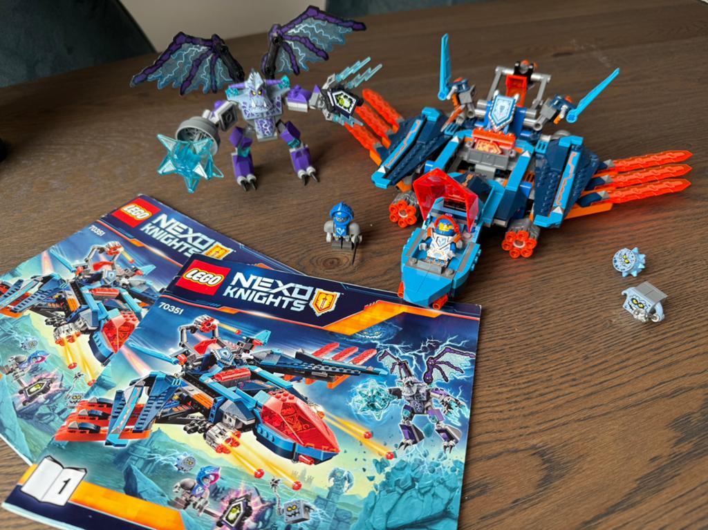 Lego 70351 Nexo Knights - Clay’s Falcon gevechtsblaster, Ophalen of Verzenden, Zo goed als nieuw