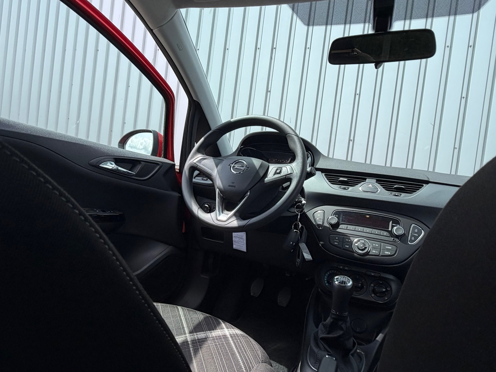 Opel Corsa 1.0 Turbo Edition - Magma Red - LMV/airco- Slecht, Auto's, Voorwielaandrijving, Gebruikt, Euro 6, 49 €/maand