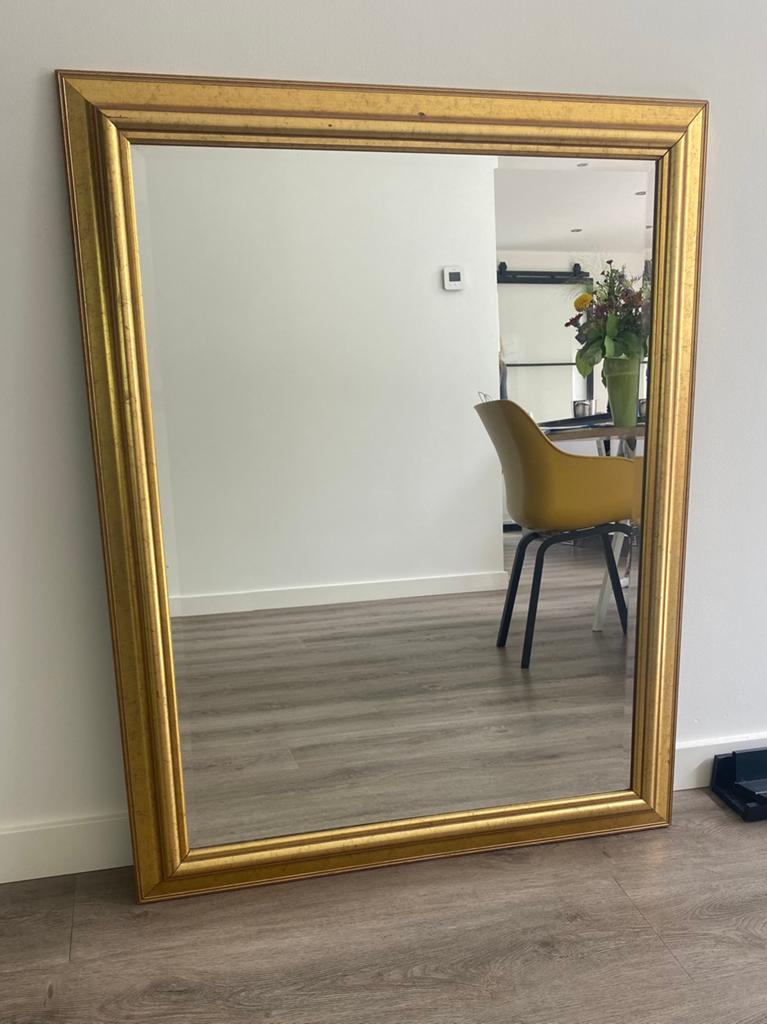 Mooie brocante gouden spiegel, Huis en Inrichting, Ophalen, Zo goed als nieuw, Rechthoekig, Minder dan 100 cm