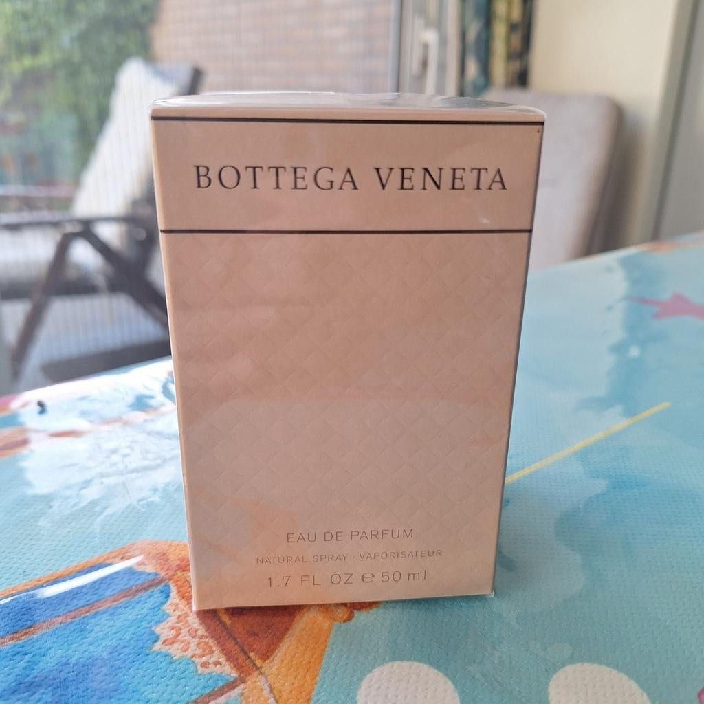 Bottega Veneta Eau de Parfum 50ml - NIEUW & SEALED - Discont, Sieraden, Tassen en Uiterlijk, Uiterlijk | Parfum, Nieuw, Ophalen of Verzenden