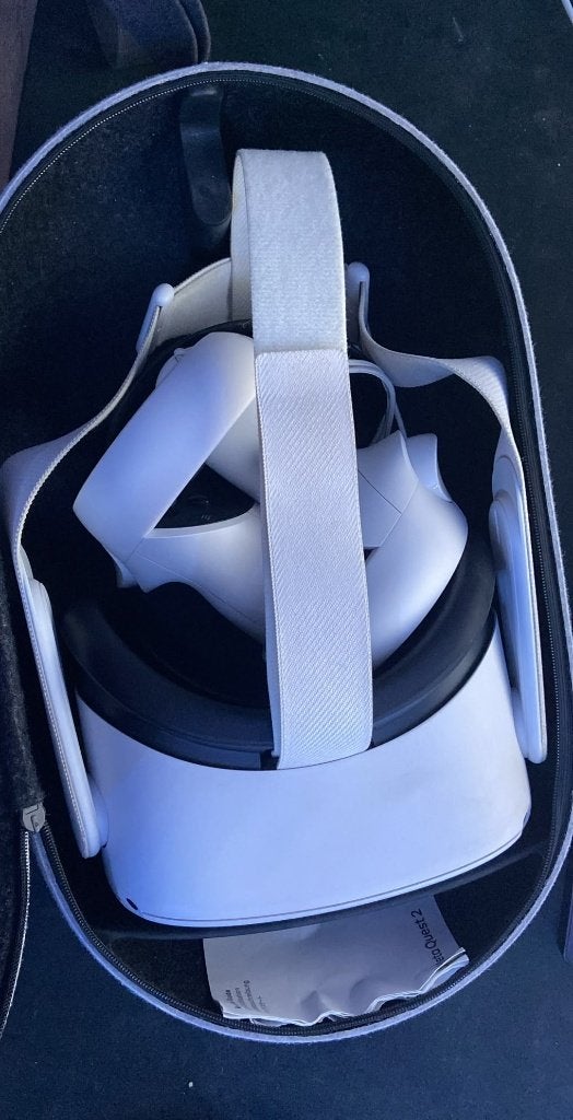 (Oculus)Meta Quest 2 256GB + Travel Case, Verzenden, Zo goed als nieuw, VR-bril, Overige platformen
