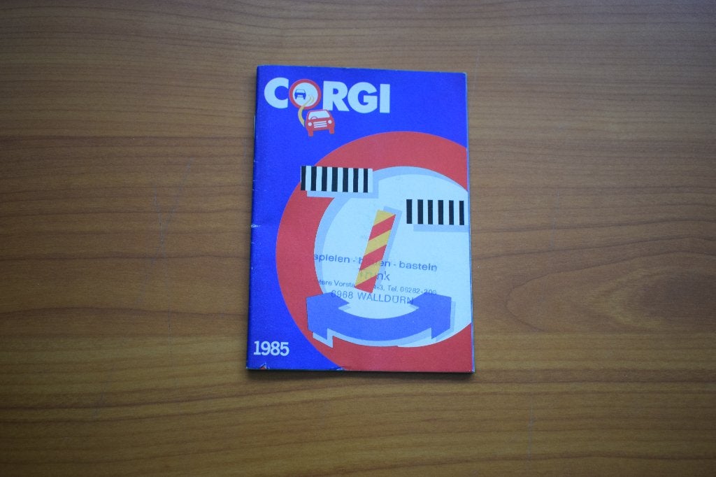 TE KOOP BROCHURE CORGI, Ophalen of Verzenden, Zo goed als nieuw, Auto, Corgi
