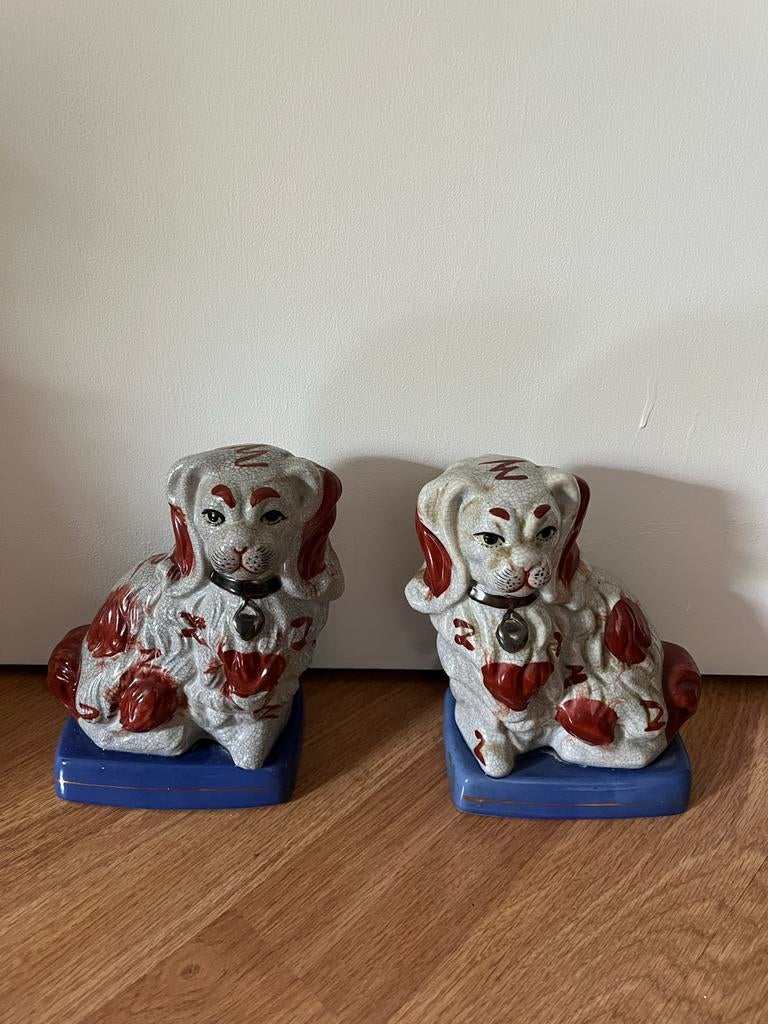 Vintage Staffordshire-stijl hondjes - Set van 2, Verzamelen, Beelden en Beeldjes, Ophalen, Zo goed als nieuw, Dier