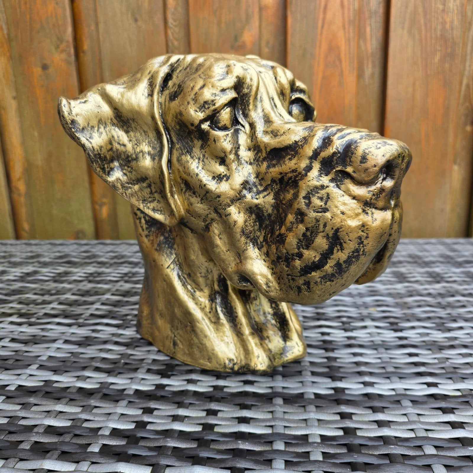DUITSEDOG BULLDOG STAFFORD ALS DECO OF ALS URN NIEUW, Ophalen of Verzenden, Nieuw, Kunststof