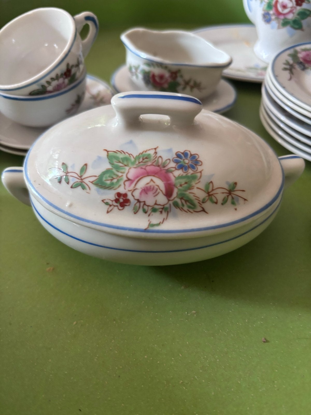 Vintage kinderserviesje met bloemmotief, Ophalen of Verzenden