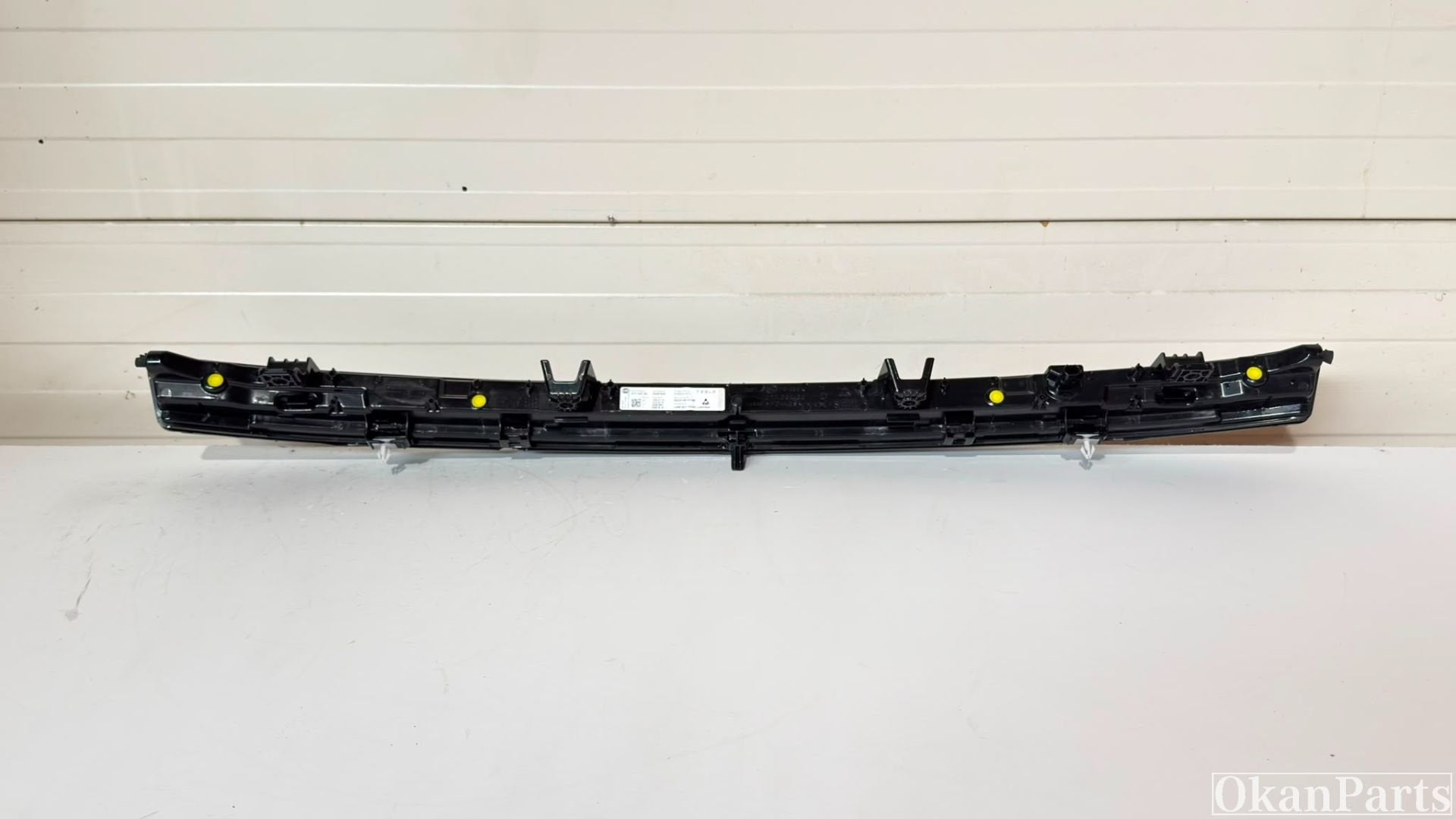 Foto 3 van Tesla Model Y Juniper LED Grille verlichting 2038294-96-C