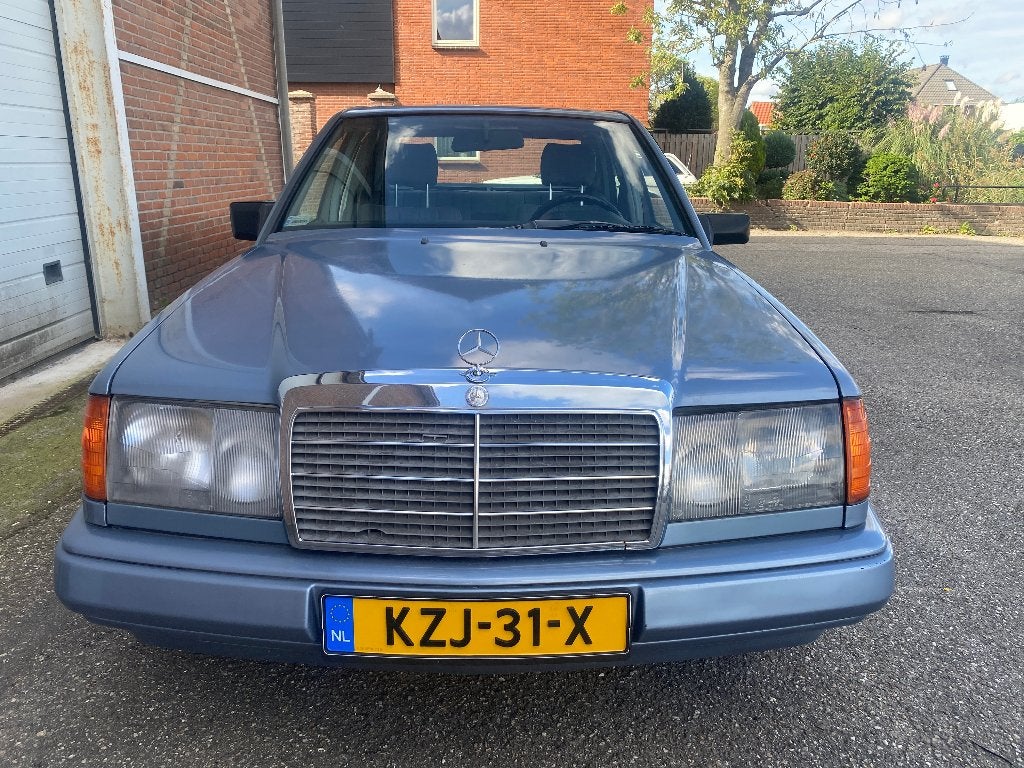 Mercedes 250D, W124, 1986 Oldtimer Belastingvrij met APK, foto 7