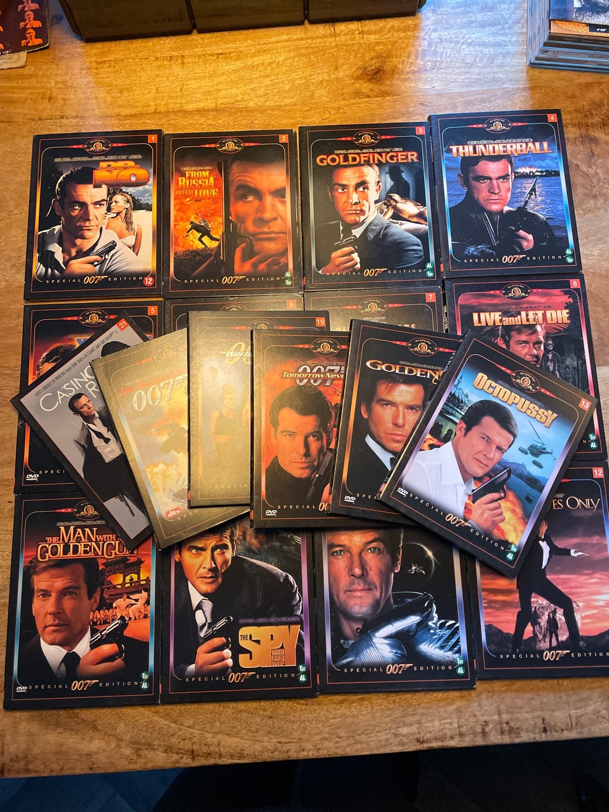 James Bond DVD Collectie - Special Edition- niet compleet, Cd's en Dvd's, Engels, Speciale editie, Nederlands, Ophalen of Verzenden