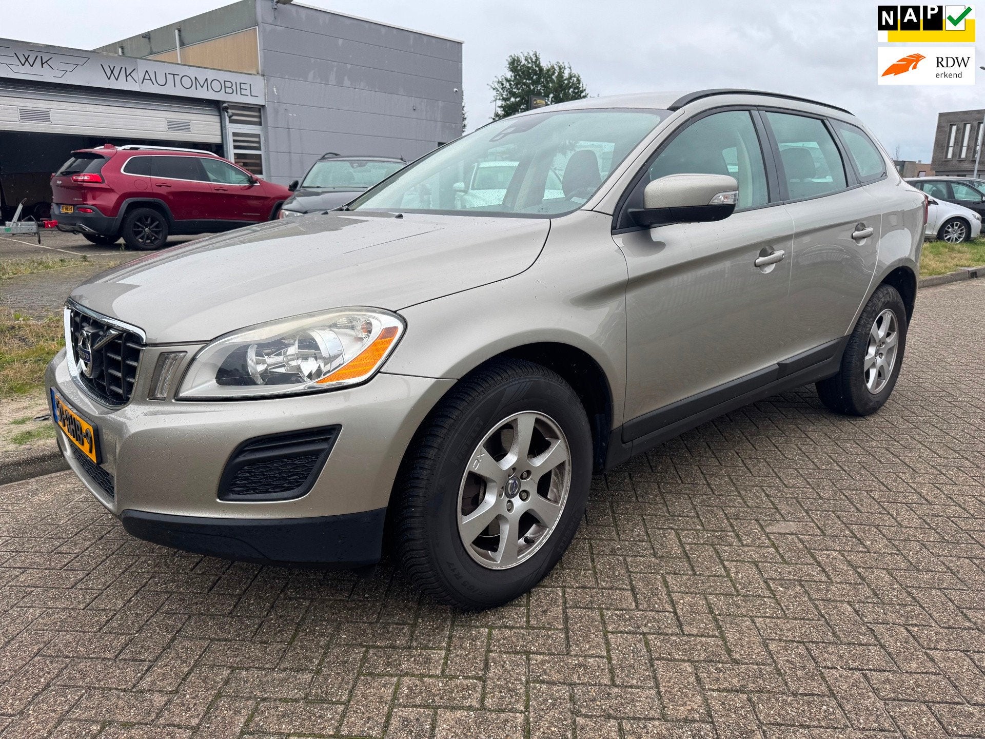 Volvo XC60 2.0 D3 Kinetic 5 cylinder Garantie, 15 km/l, Gebruikt, 1984 cc, 163 pk