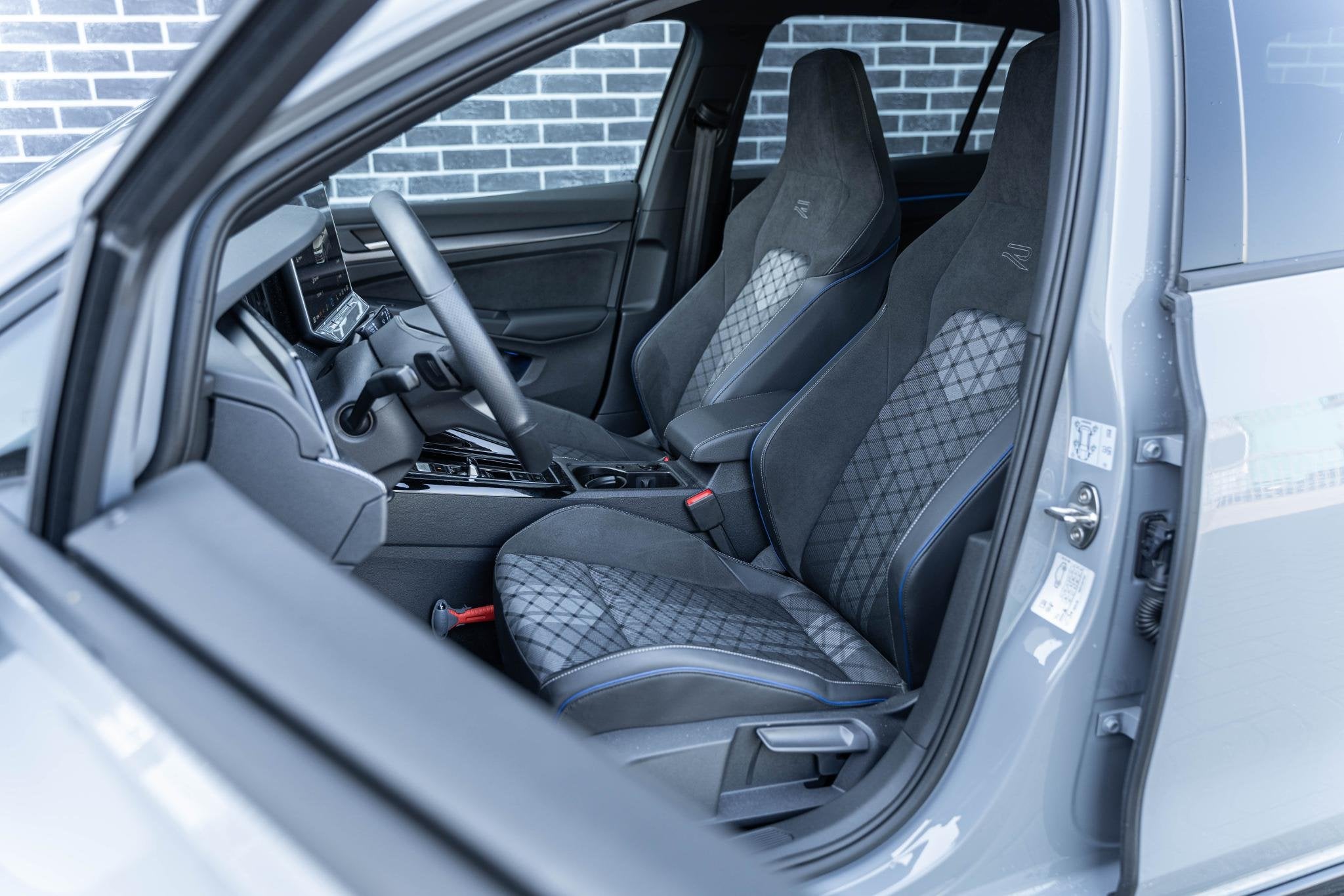 Volkswagen Golf 1.5 eTSI DSG R-Line Edition | Achteruitrijca, Auto's, Stof, 4 cilinders, 150 pk, Bedrijf