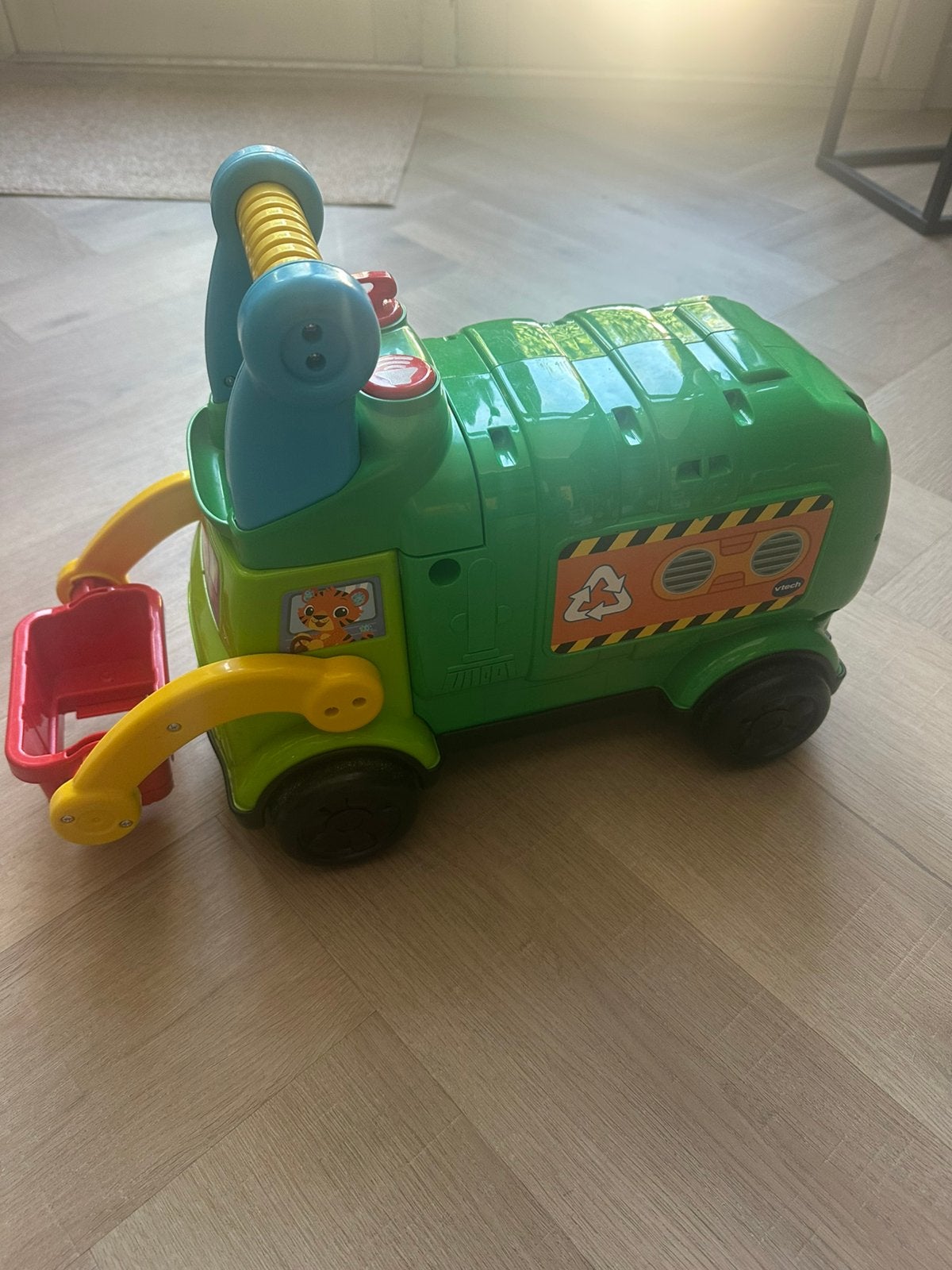 VTech Sorteer & Leer Recycletruck, Ophalen, Zo goed als nieuw, 6 maanden tot 2 jaar