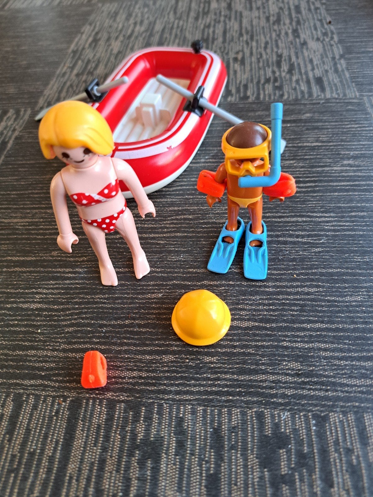 Playmobil reddingsboot met 2 poppetjes en details, Ophalen of Verzenden