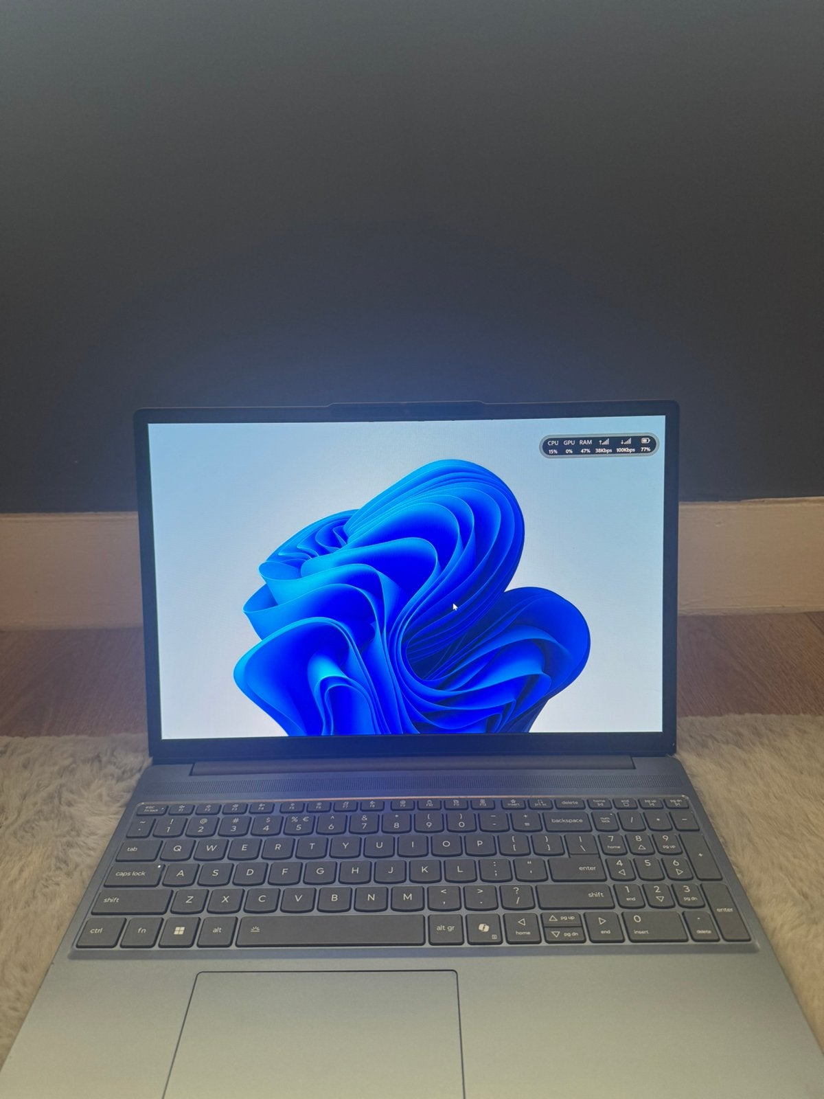 Lenovo IdeaPad Slim 3, i7, 16gb ddr5 ram, Oled, 512 gb ssd, Qwerty, Zo goed als nieuw, Intel® Core™ i7, Lenovo