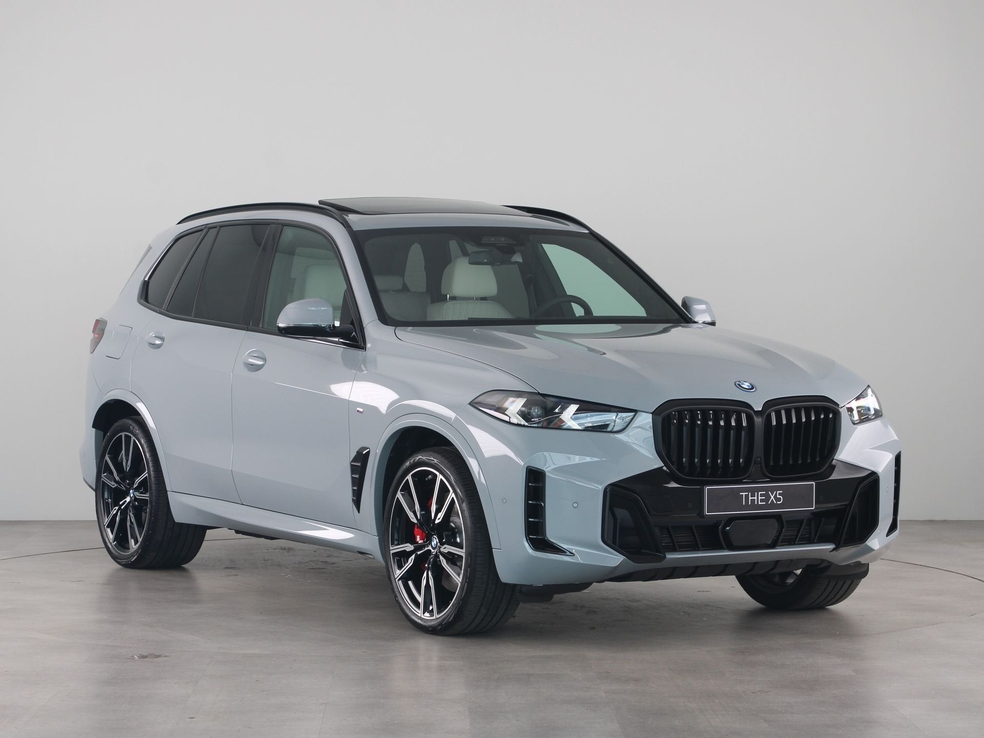 BMW X5 xDrive50e (bj 2026, automaat), Auto's, Automaat, X5, 2395 kg, Overige brandstoffen