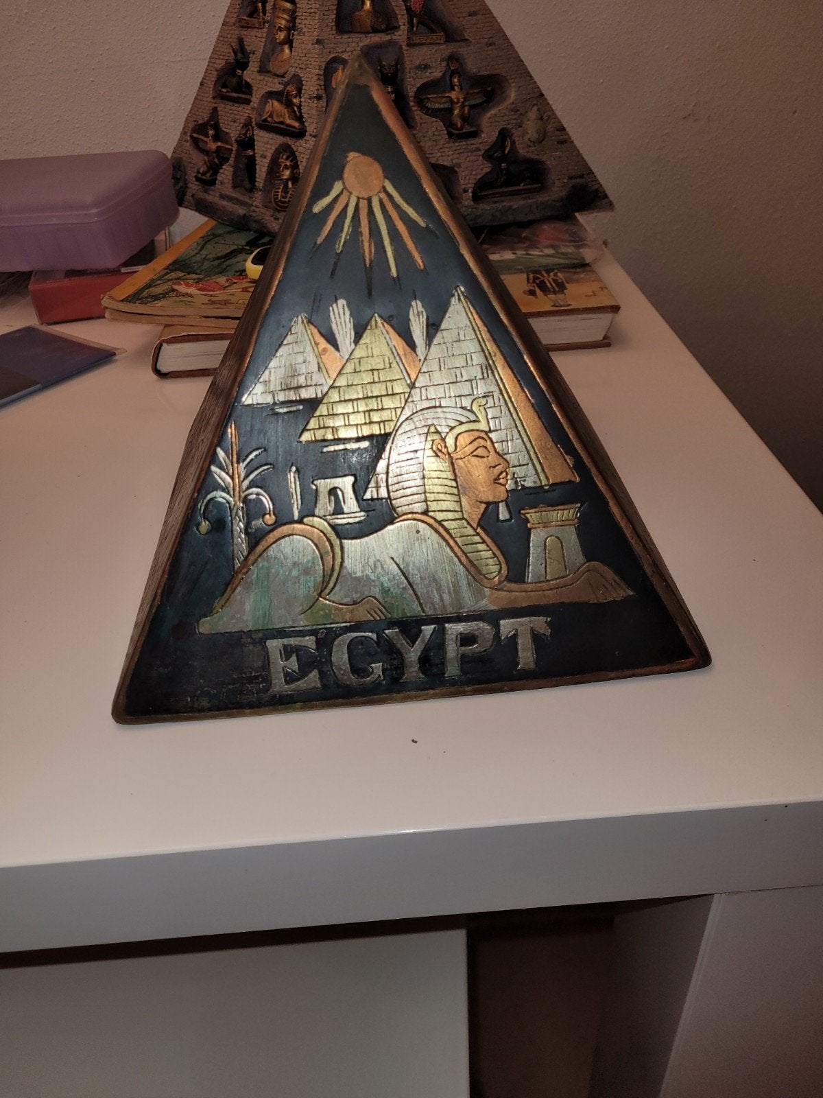 Decoratieve Egyptische Piramide met Reliëfs, Ophalen of Verzenden