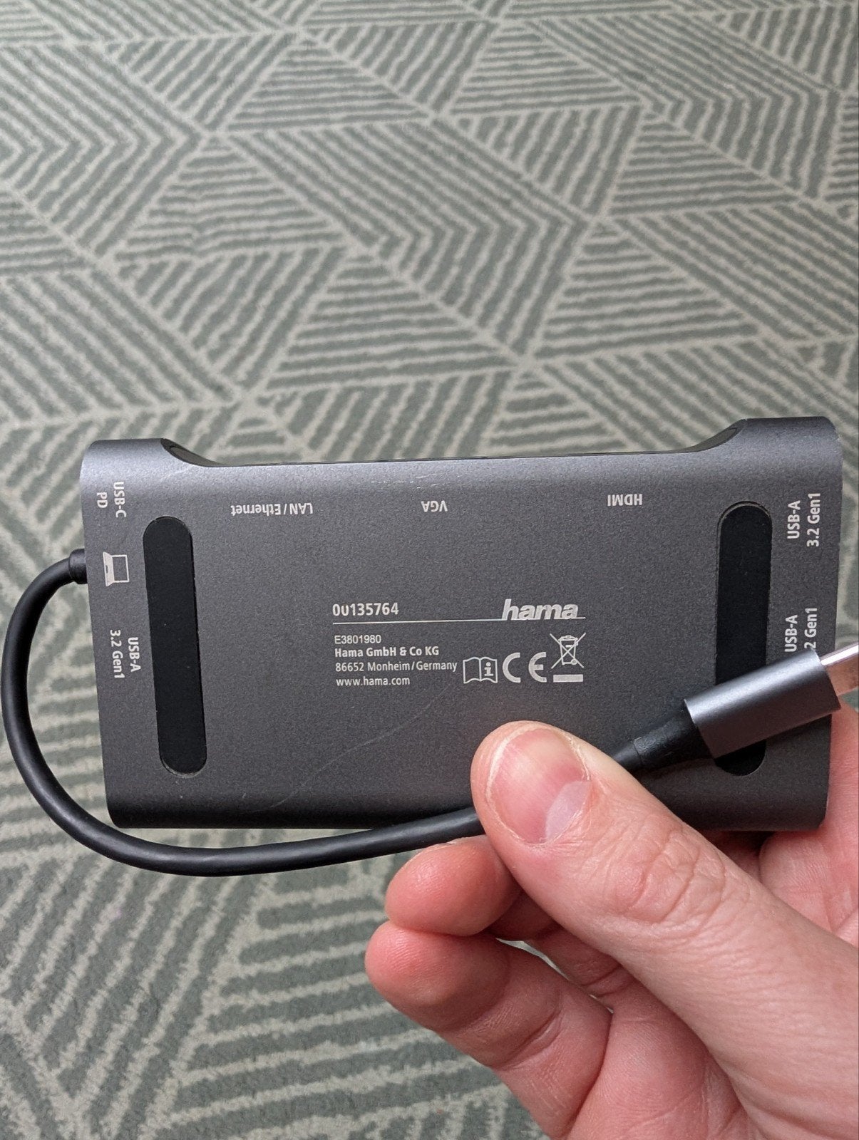 Hama USB-C Docking Station met HDMI, VGA, LAN en USB-poorten, Docking station, Ophalen of Verzenden, Hama, Laptop