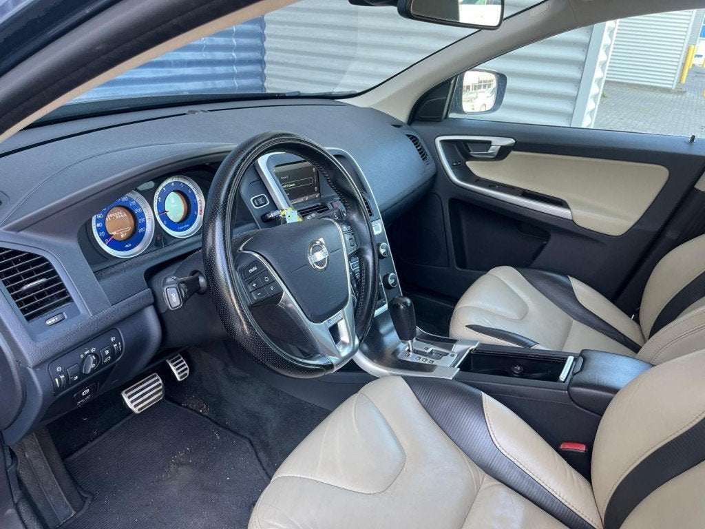 Volvo XC60 2.0 T5 R-Design Automaat  Leder  Navigatie  20  N, Auto's, Volvo, Automaat, Euro 5, 4 cilinders, Zwart
