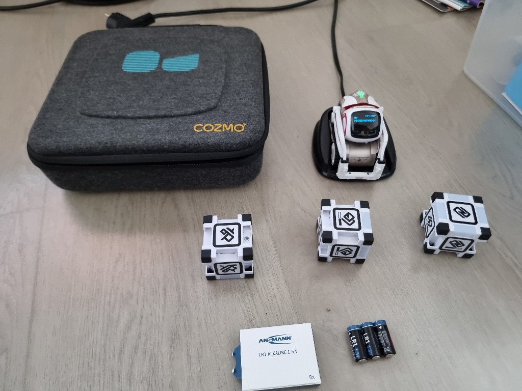 Anki Cozmo, Ophalen, Gebruikt