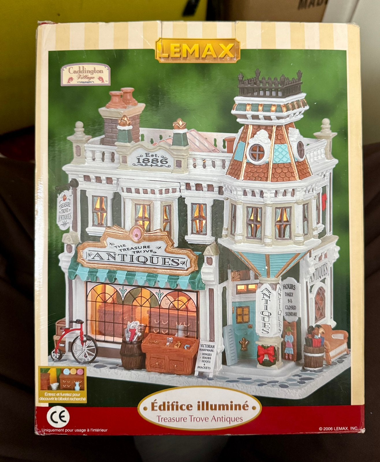 Treasure Trove Antiques Lemax Kersthuisje, Ophalen, Zo goed als nieuw