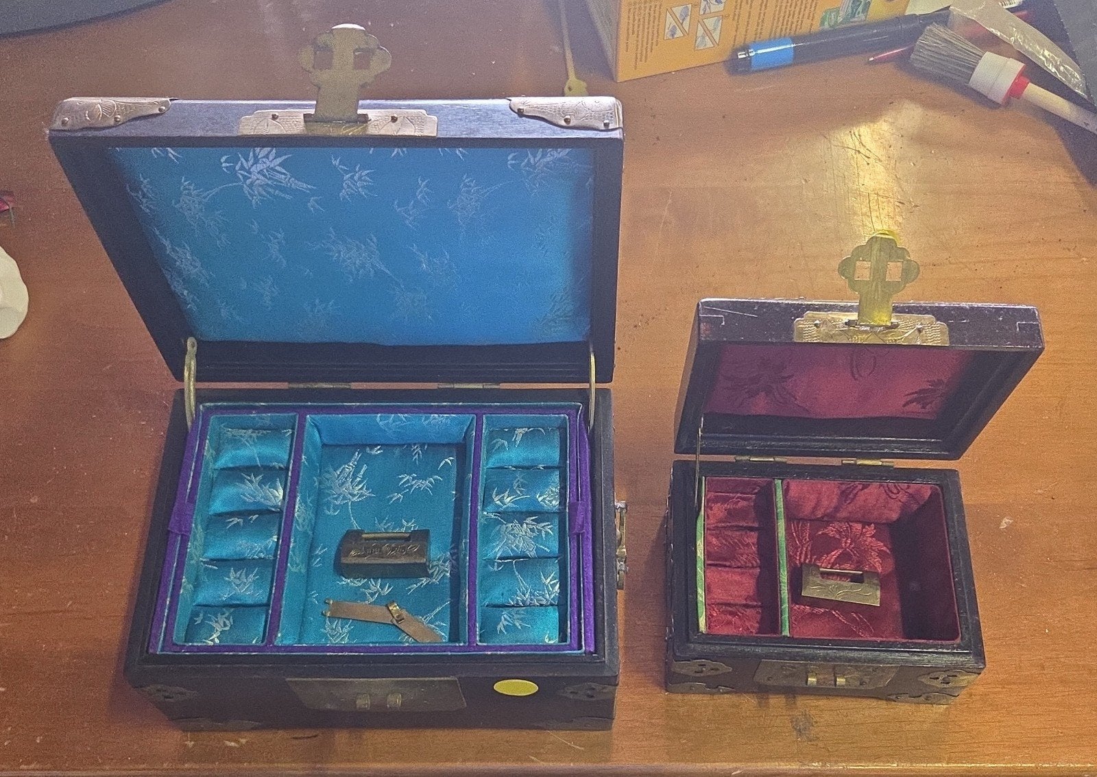 Vintage Chinees sieradenkistje koper beslag, Ophalen