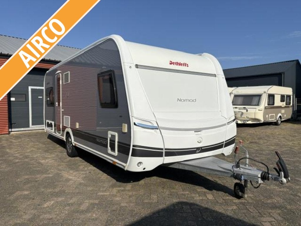 Dethleffs Nomad 560 bj.2016, VOORTENT, MOVER, AIRCO!!!, Caravans en Kamperen, Caravans, Bedrijf, tot en met 4, Rondzit, Dethleffs