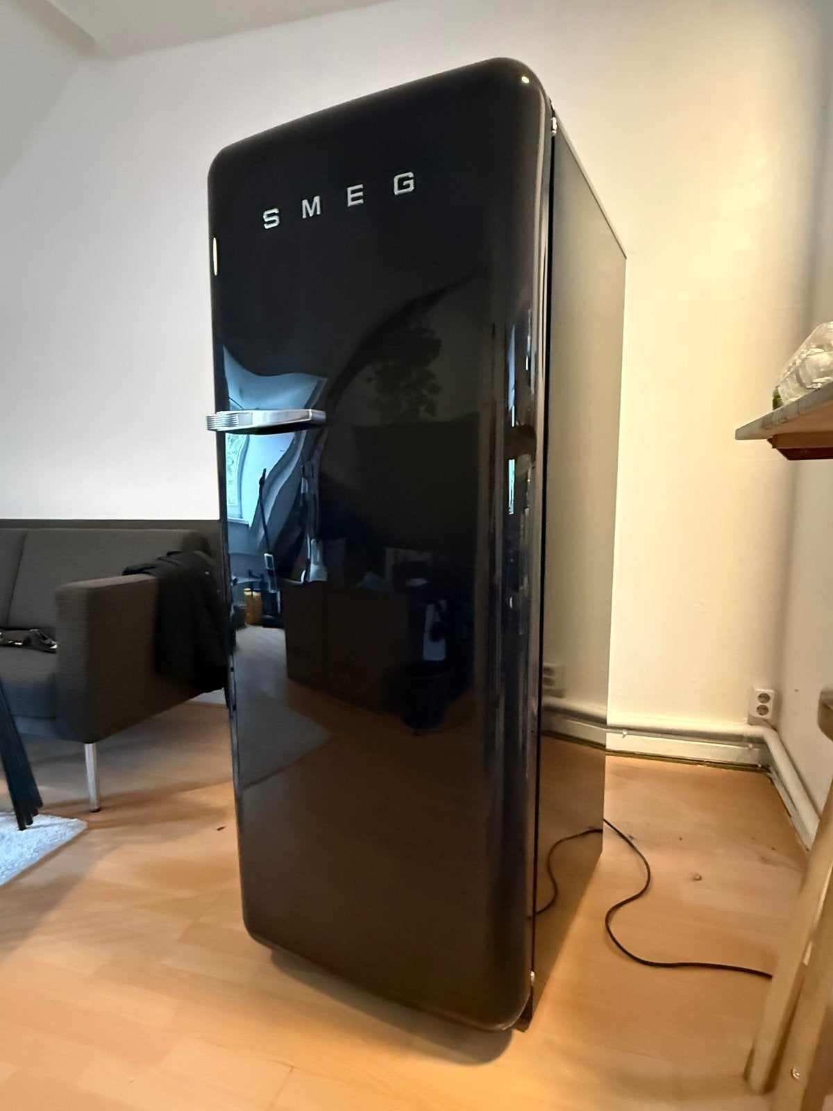 Smeg FAB28 retro koelkast zwart met vriesvak, Ophalen, 200 liter of meer, 160 cm of meer, Zo goed als nieuw
