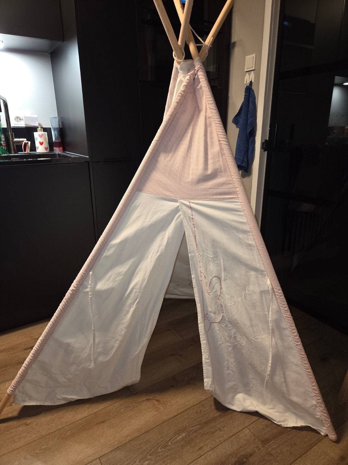 tipi tent Nijntje, Ophalen, Zo goed als nieuw, Overige materialen