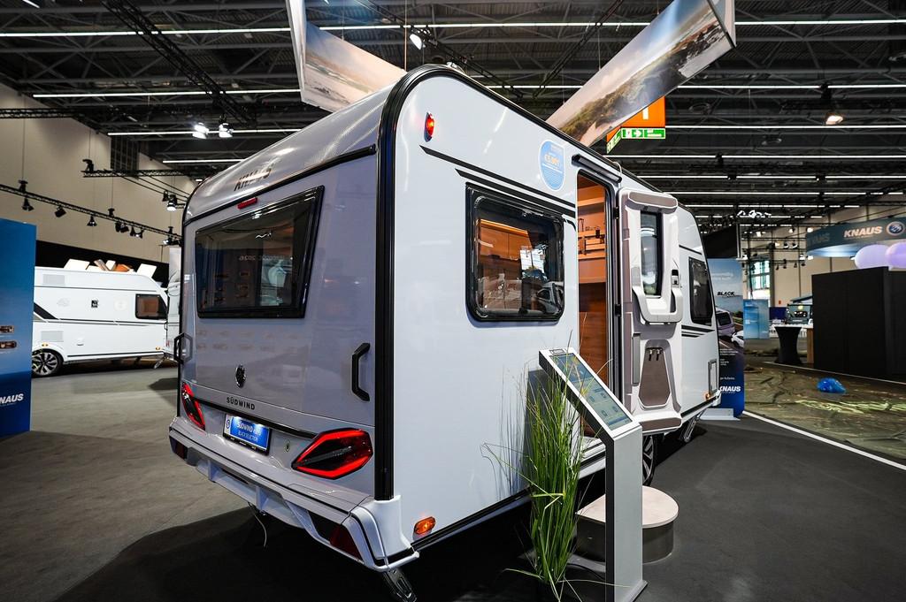 Knaus SUDWIND 450 FU Black Selection Campovollo grey / 50% D, Bedrijf, Info@deklerkcaravans.nl, 6 tot 7 meter, Knaus