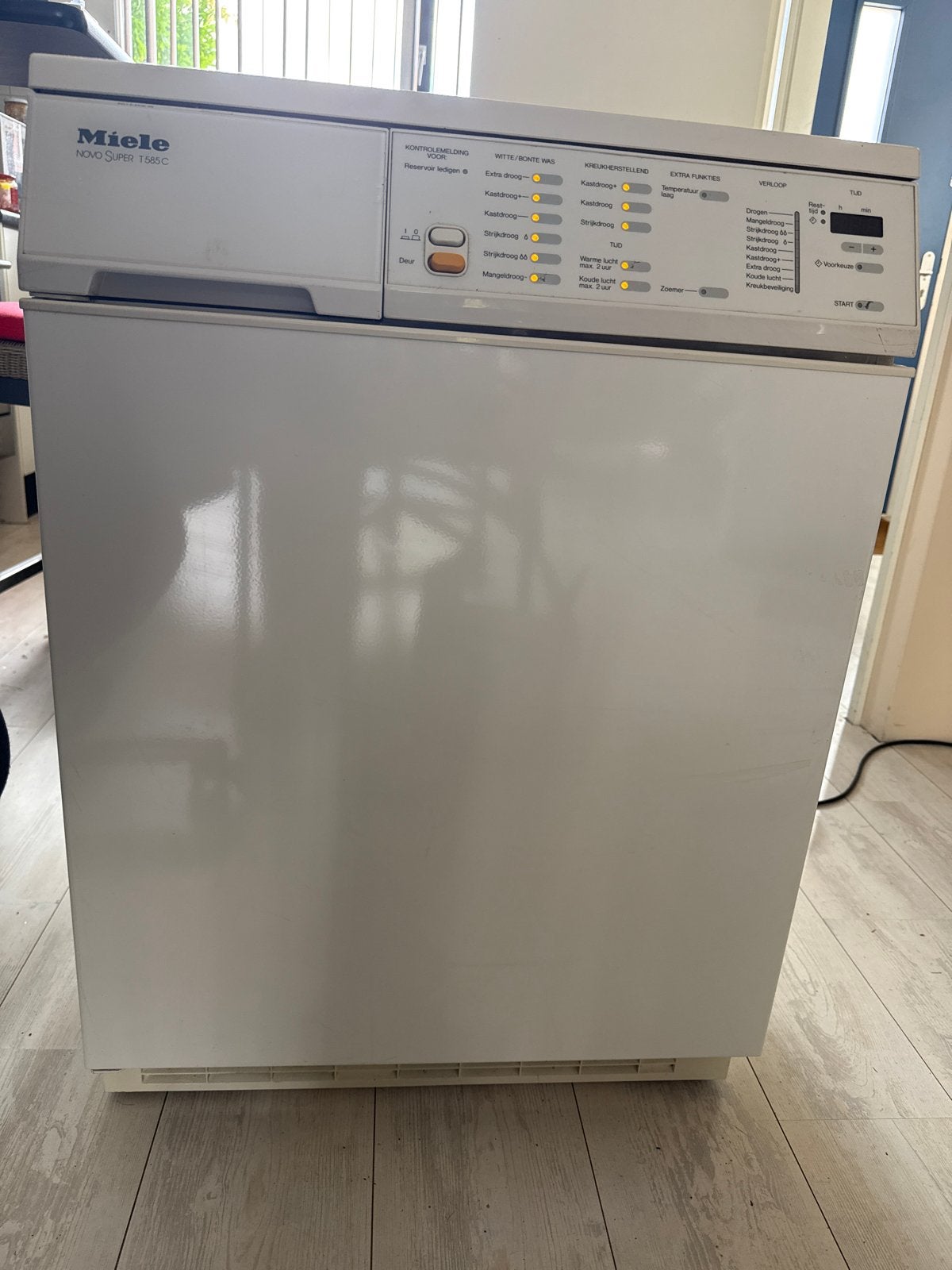 Miele Novo Super T 585 C Condensdroger, Ophalen, 6 tot 8 kg, Gebruikt, Voorlader