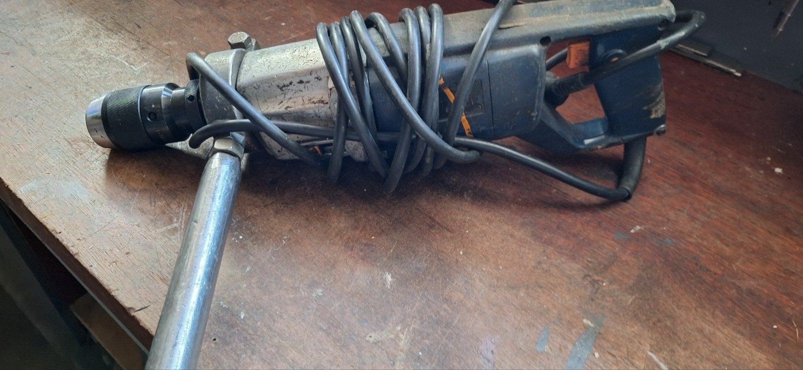 Aeg Boormachine 900 Watt, 2 Snelheden,nieuwe boorkop 16 mm, Boormachine, Variabele snelheid, Ophalen of Verzenden, Gebruikt