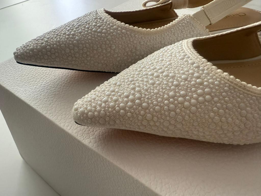 Mooie bruidschoenen met parels maat 40 NIEUW, Kleding | Dames, Schoenen, Pumps, Wit, Nieuw, Ophalen of Verzenden