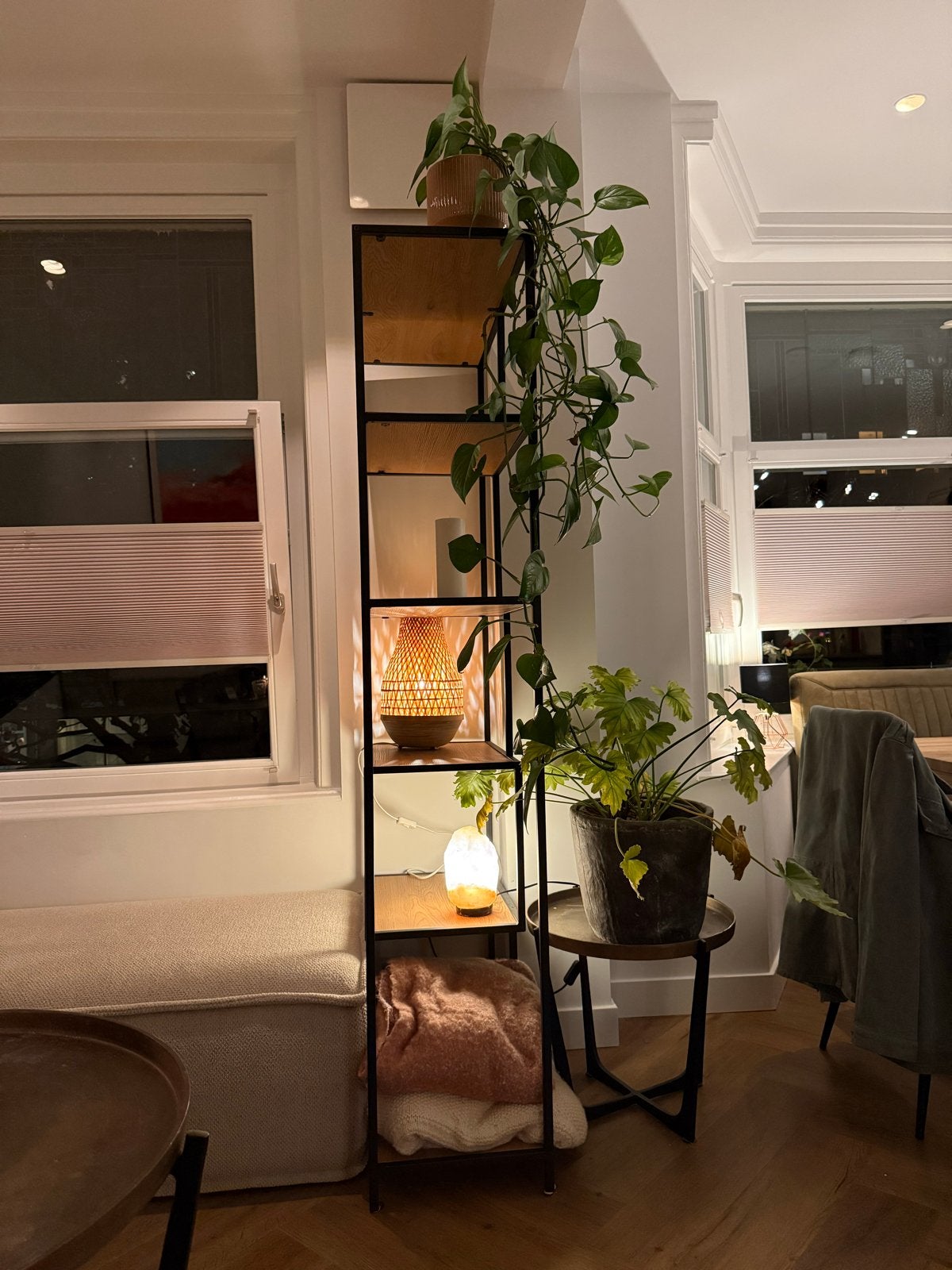 Stijlvolle open kast met metalen frame en houten planken, Ophalen, Met plank(en), Minder dan 50 cm, 200 cm of meer