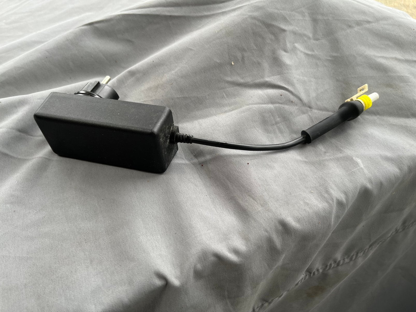 Husqvarna/ Gardena adapter voor robotmaaier, -, -, Ophalen of Verzenden, Zo goed als nieuw