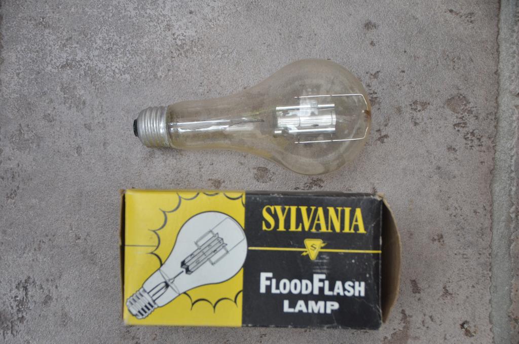 sylvania floodflash lamp FF-33 (flitslamp), Ophalen of Verzenden, Gebruikt