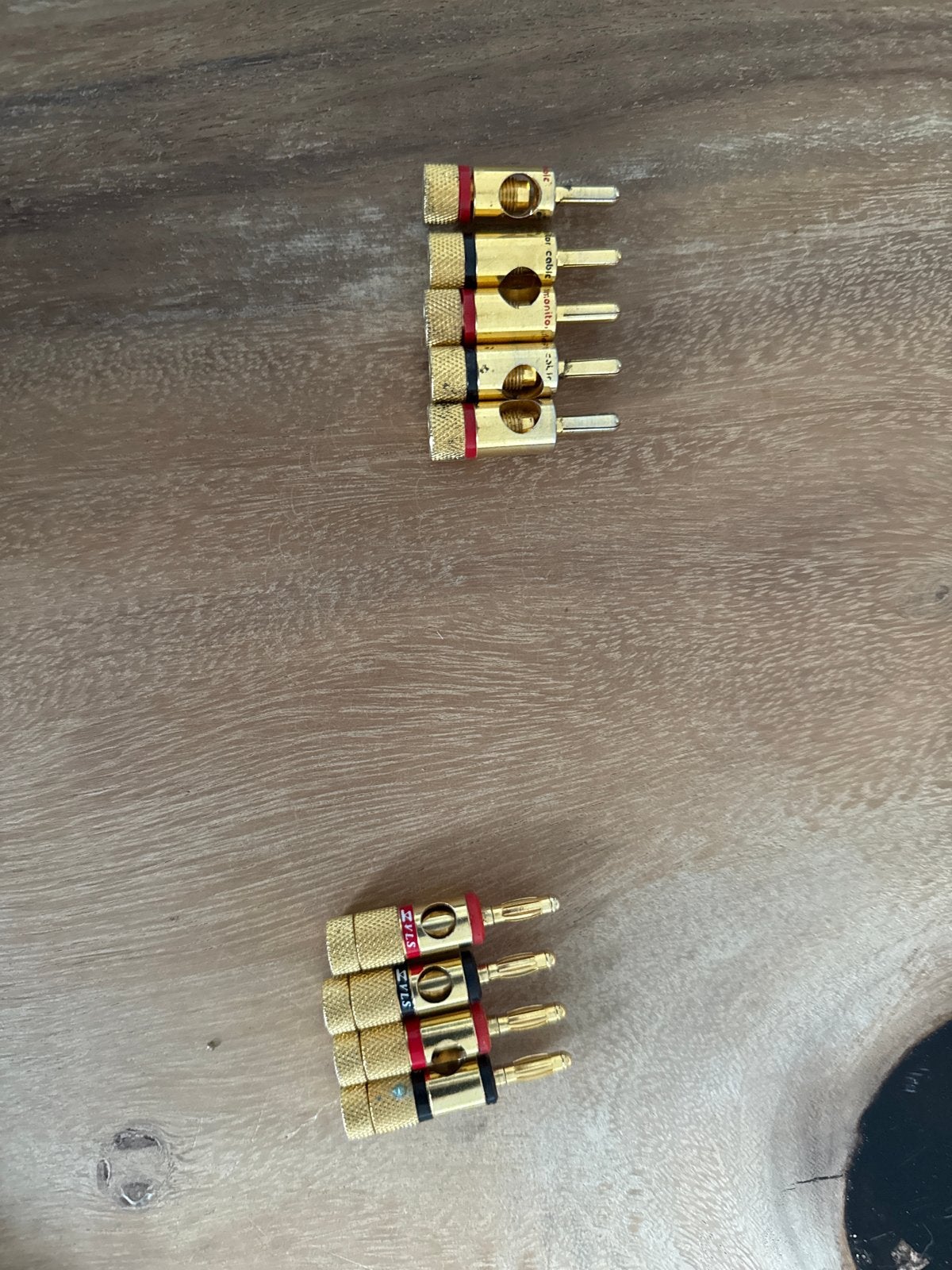 Vergulde Bananenstekkers voor luidsprekerkabels (8 stuks), Audio, Tv en Foto, Audiokabels en Televisiekabels, Ophalen of Verzenden