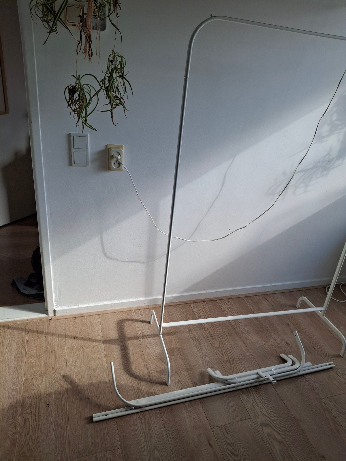 2 IKEA kledingrekken - goede staat met imbussleutel, Ophalen, Gebruikt