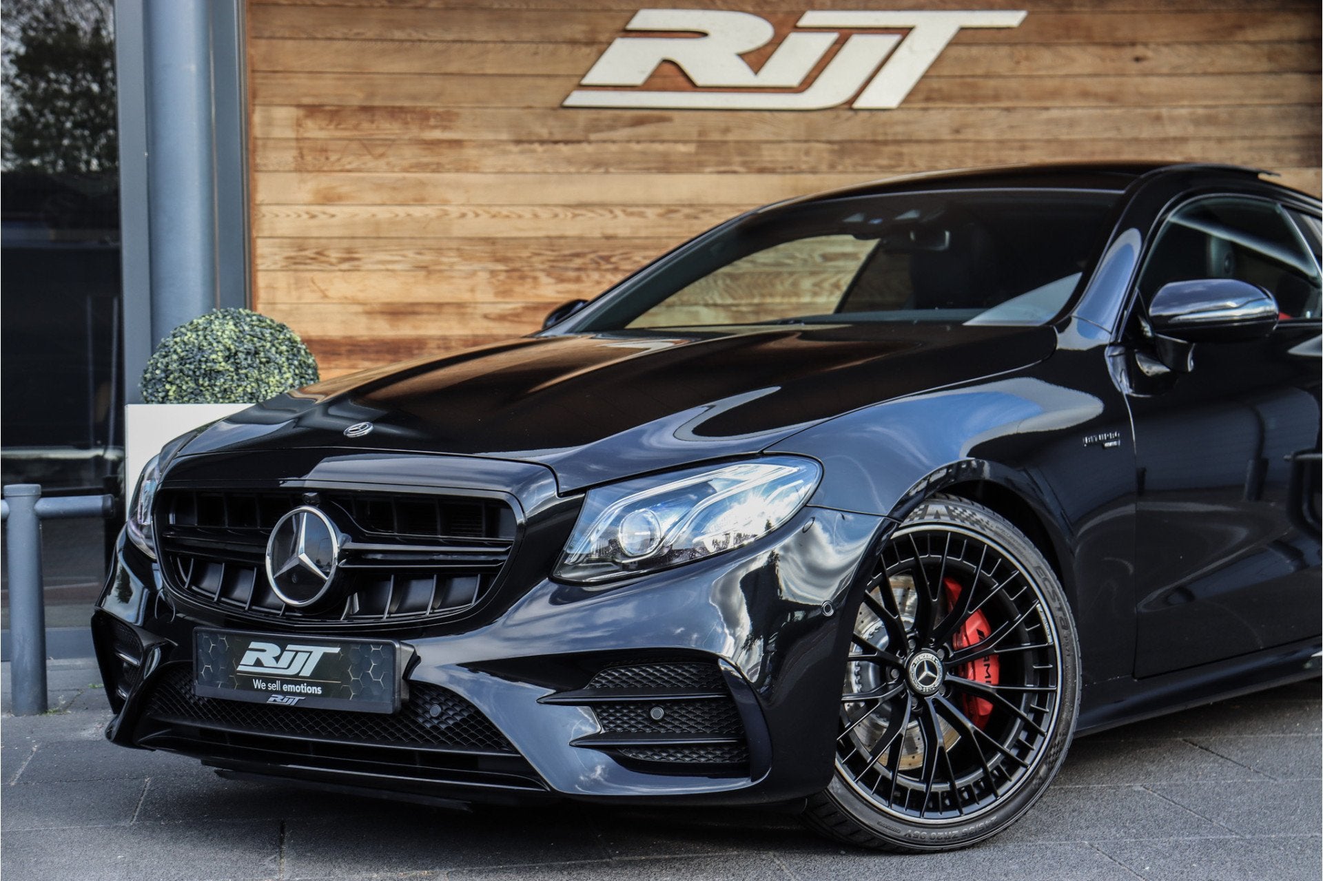 Mercedes-Benz E-Klasse AMG 53 4M *Pan.dak/Burmester/HUD/ACC/, Auto's, Mercedes-Benz, Automaat, Gebruikt, 4 stoelen, Zwart