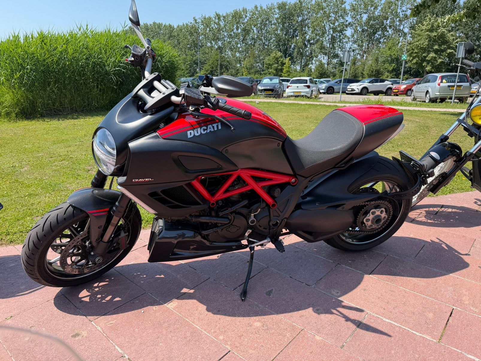 Ducati Diavel 1200, Motoren, 2 cilinders, Occasion, Motorrijbewijs A, Particulier