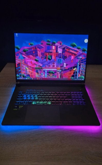 ASUS ROG Strix G18 G814PP 18 inch Supergroot Gaming Beast!!!, Computers en Software, Met videokaart, Qwerty, AMD Ryzen 9 8940HX