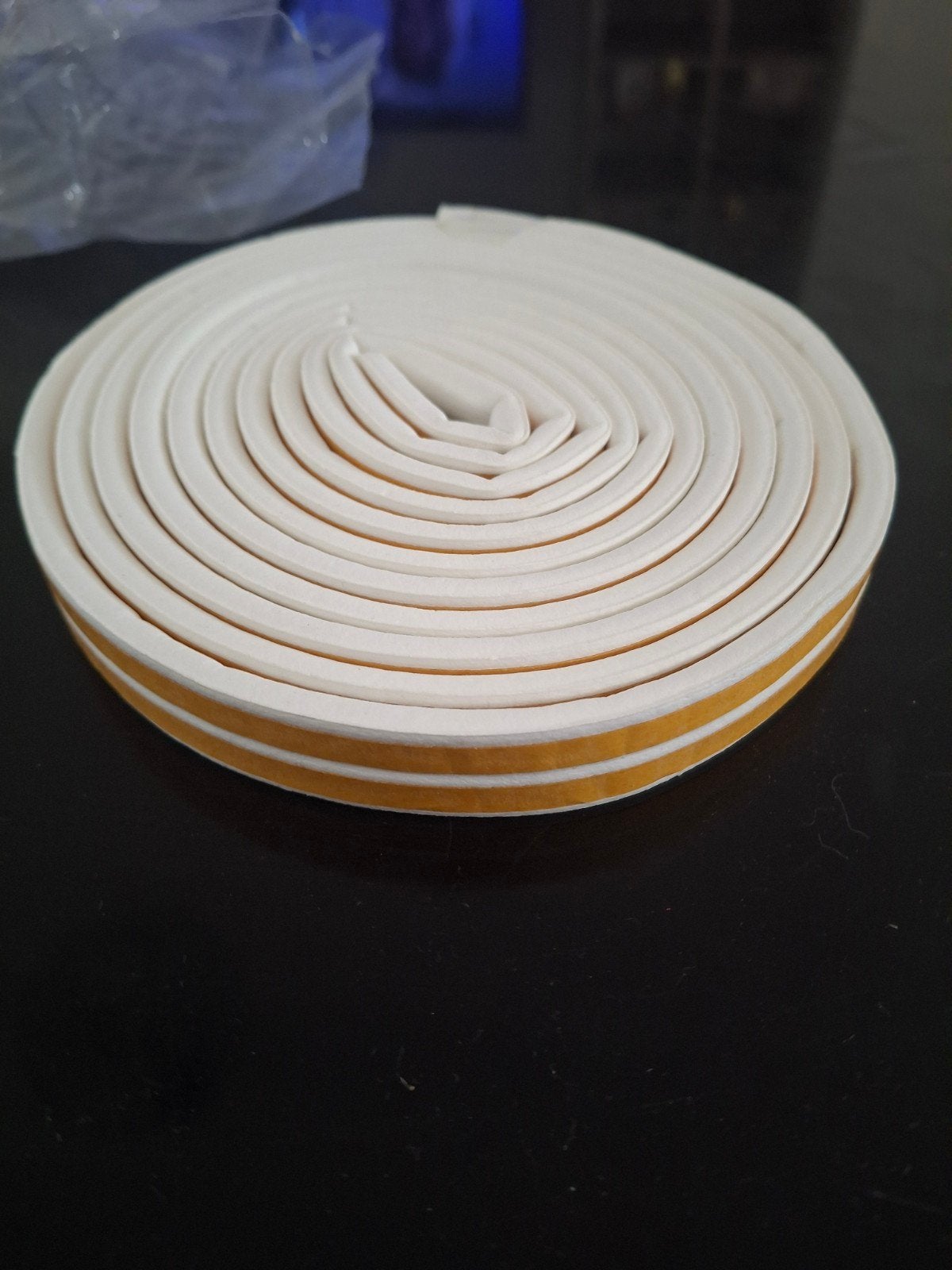 Tochtstrip zelfklevend - Wit - 2 meter, Minder dan 4 cm, Overige materialen, Nieuw, Ophalen of Verzenden