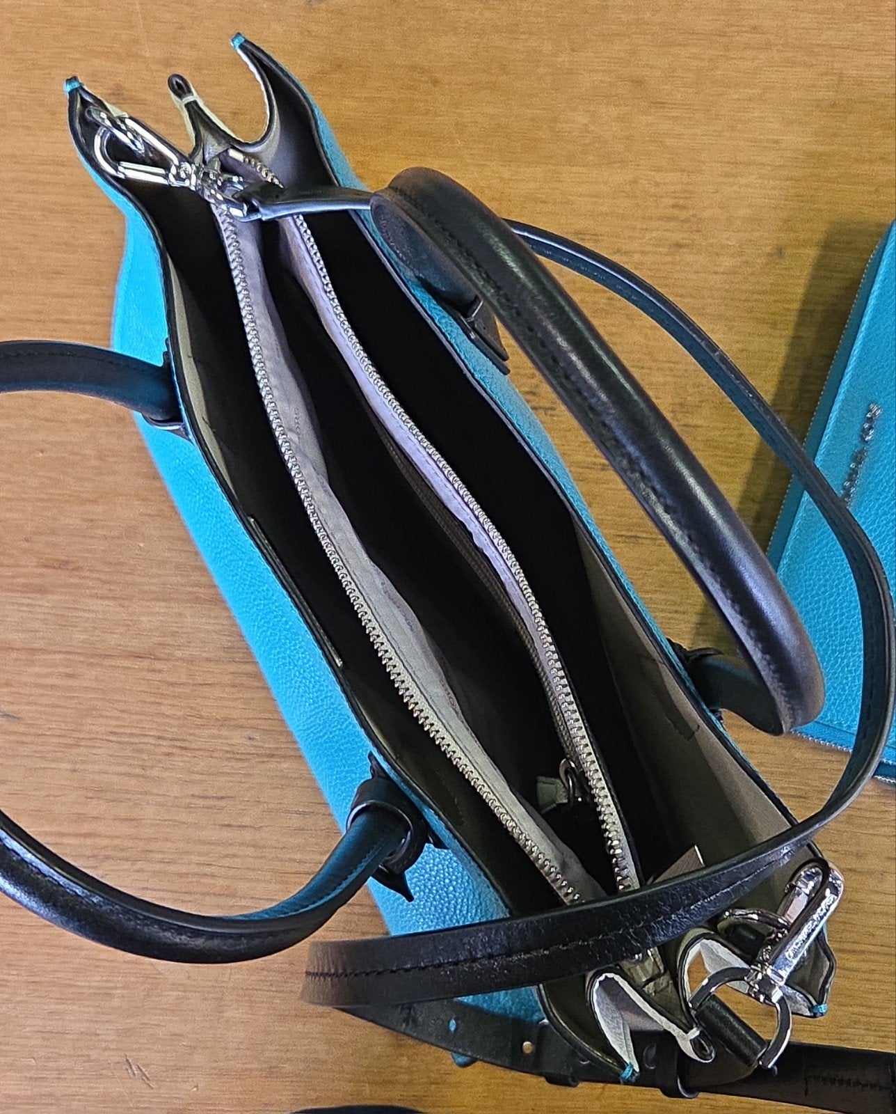 Michael Kors turquoise handtas en portemonnee, Blauw, Ophalen of Verzenden, Zo goed als nieuw, X