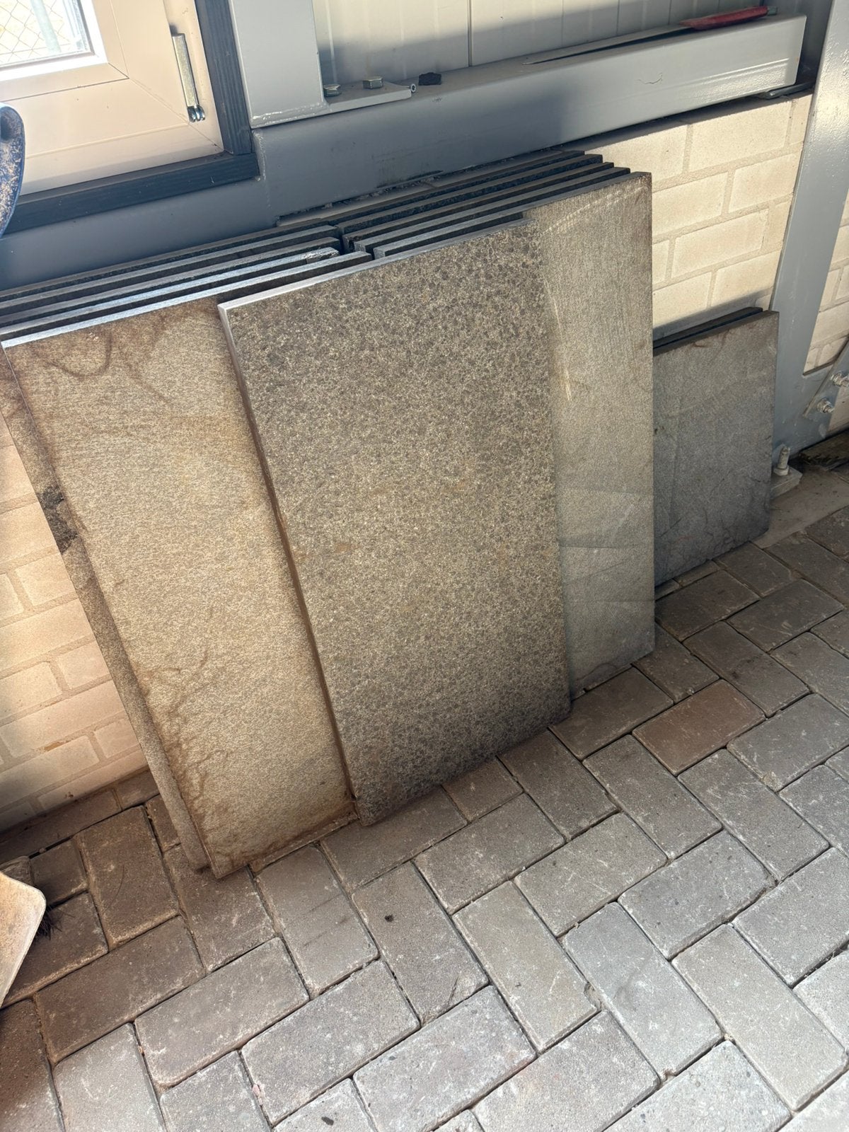 12 stuks graniet tegels 40x80 cm, Tuin en Terras, Ophalen, Zo goed als nieuw, Overige materialen